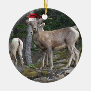Décoration En Céramique Chèvres de montagne portant le Père Noël Casquette