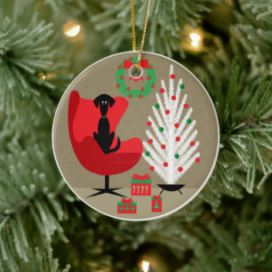 Décoration En Céramique Chien noir dans une salle de Noël du milieu du siè