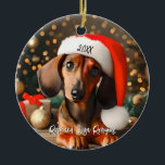 Décoration En Céramique Chiot rouge mignon avec chapeau de Santa<br><div class="desc">Ce magnifique dessin de Noël montre un doux dachshund portant un chapeau de Père Noël rouge.</div>