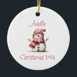 Décoration En Céramique Coeurs roses Snowman Ornament personnalisé<br><div class="desc">Adorable bonhomme de neige avec le coeur personnalisé avec le nom et l'année de Noël.</div>