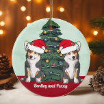 Décoration En Céramique Deux Corgis Tricolore à Santa Hat Noël mignon<br><div class="desc">Ce magnifique ornement de chien de Pembroke Welsh Corgi comprend deux chiens portant des casquettes du Père Noël avec une adorable inclinaison de la tête. Un petit tricolore et un chien rouge et blanc assis devant un joli sapin de Noël orné de décorations colorées. Personnalisez les noms de votre animal...</div>