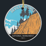 Décoration En Céramique Devils Postpile Monument National Vintage<br><div class="desc">Devils Postpile design d'illustration vectorielle. Situé près de Mammoth Mountain en Californie de l'Est. Le monument protège Devils Postpile,  une formation rocheuse inhabituelle de basalte de colonnes.</div>