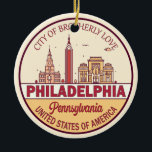 Décoration En Céramique Emblème de Philadelphie Pennsylvania City Skyline<br><div class="desc">Philadelphie minimaliste,  design d'art coloré avec des monuments et des points de repère de la ville en Pennsylvanie.</div>