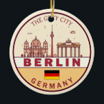 Décoration En Céramique Emblème Skyline de Berlin Allemagne<br><div class="desc">Design d'art minimaliste et coloré de Berlin avec monuments et monuments de la ville en Allemagne.</div>