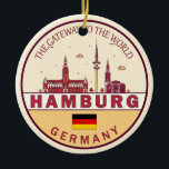 Décoration En Céramique Emblème Skyline de Hambourg Allemagne<br><div class="desc">Art minimaliste et coloré de Hambourg avec monuments et monuments de la ville en Allemagne.</div>