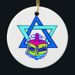 Décoration En Céramique Étoile de David de Hanoukka<br><div class="desc">Étoile de David heureuse de Hanoukka avec un dreidel qui indique "Chanukah heureux" célébrant l'amusement et la joie juifs de vacances.</div>