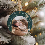 Décoration En Céramique Forêt | Winter Laurel Photo<br><div class="desc">Un design chic et élégant de décoration de vacances avec une photo préférée de chaque côté dans une disposition voûtée unique,  agrémentée d'un feuillage botanique finement détaillé. Personnalisez ces beaux ornements festifs avec votre nom de famille et l'année pour un ajout mémorable à votre sapin de Noël.</div>