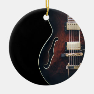 Décoration En Céramique Guitare Électrique Sur Fond Noir