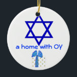 Décoration En Céramique Hanoukka et vacances de Noël<br><div class="desc">Une décoration mignonne de vacances avec un sens de l'humour rend un cadeau d'amusement pour des maisons combinant des fois - juif et chrétien, Hanoukka et Noël. Le côté d'étoile de David dit nous avons OY et le côté du père noël dit que nous avons la JOIE. Les paquets enveloppés...</div>