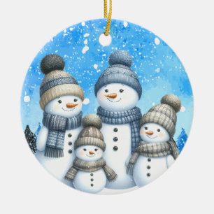 Décoration En Céramique Jolie famille des bonhomme de neige dans la neige