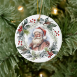 Décoration En Céramique Jolly Souriant Père Noël Aquarelle couronne de Noë<br><div class="desc">Portrait vintage nostalgique de St. Nicholas souriant entouré d'une couronne de Noël à l'aquarelle festive avec des verdures,  du feuillage et des baies rouges.</div>