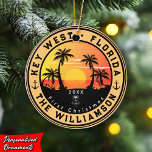 Décoration En Céramique Key West Florida Retro Sunset Palm Tree 80s<br><div class="desc">Key West Beach Florida Vintage 60s Souvenirs. Key West Beach Florida - Retro Tropical Palm Tree 60s Souvenirs design Vintage fait un grand cadeau de Noël ou d'anniversaire pour les fans de Key West Beach plage. Le design rétro de l'ambiance estivale est un cadeau parfait pour les amateurs de voyage...</div>