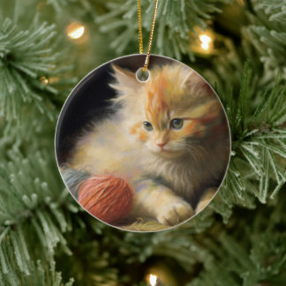 Décoration En Céramique Knit Se Produit Orange Kitten Jouant Avec Du Fil