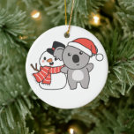 Décoration En Céramique Koala Avec Snowman En Hiver Pour La Céramique De N<br><div class="desc">Koala with snowman en hiver pour Christmas - a snowman for winter and Christmas. A winter greeting in the cold season for the holidays. Christmas koala with snowman.</div>