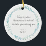 Décoration En Céramique Les Parents de l'ornement de la salle - Bleu de la<br><div class="desc">Un cadeau simple et sucré pour les "parents du marié". L'oeuvre est simple et élégante avec une couronne de bleus et de verts naturels, tandis que le texte est du coeur. Une ambiance de plage, simple, naturelle, un grand cadeau pour le marié de donner à ses parents la veille du...</div>