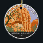 Décoration En Céramique Logements Gila Cliff Monument National Circle<br><div class="desc">Gila Cliff Dwellings design vectoriel. Le parc a été créé pour protéger les habitations de la falaise de Mogollon dans la nature de Gila,  sur les sources de la rivière Gila,  dans le sud-ouest du Nouveau-Mexique.</div>