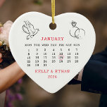 Décoration En Céramique Mariage Date Calendrier cardiaque Marié<br><div class="desc">Mariage Date Heart Calendar Ornement en céramique mariée. Éléments correspondants disponibles.</div>