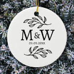 Décoration En Céramique Mariage Monogramme Couple Date Élégante Botanique<br><div class="desc">Ajoutez une touche de classe à votre décor grâce à ce couple unique personnalisé monogramme initial et mariage date feuille botanique design. Police serif moderne,  minimaliste et simple pour un look sophistiqué. Art original de Nic Squirrell.</div>