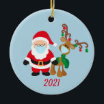 Décoration En Céramique Masque visage de Noël Père Noël et Reindeer 2021<br><div class="desc">Ce design a été créé par art numérique et peut être personnalisé dans la zone fournie ou customisée en changeant la photo ou en ajoutant vos propres mots. Contactez-moi à l'adresse colorflowcreations@gmail.com si vous souhaitez que ce design soit disponible sur un autre produit. Achetez ma peinture acrylique abstraite d'origine pour...</div>