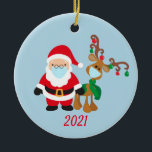 Décoration En Céramique Masque visage de Noël Père Noël et Reindeer 2021<br><div class="desc">Ce design a été créé par art numérique et peut être personnalisé dans la zone fournie ou customisée en changeant la photo ou en ajoutant vos propres mots. Contactez-moi à l'adresse colorflowcreations@gmail.com si vous souhaitez que ce design soit disponible sur un autre produit. Achetez ma peinture acrylique abstraite d'origine pour...</div>