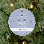 Décoration En Céramique Menorah Bleue et Étoile de David Happy Hanoukka Da<br><div class="desc">Décorez votre arbre de Noël avec cet ornement à thème cool,  Hanoukka ! Modifiez facilement le texte en cliquant sur l'option "personnaliser ce modèle".</div>