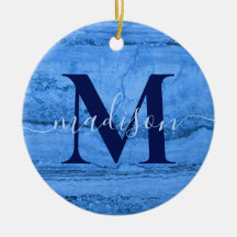 Motif en granit bleu, monogramme en marbre bleu