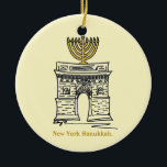 Décoration En Céramique New York Hanoukka Carré de Washington Menorah New<br><div class="desc">Il présente une illustration originale d'un repère classique de New York, le Washington Carré Arch, "habillé" avec une menorah pour la saison des fêtes. Idéal pour célébrer Hanoukka ! Cette illustration de Chanukah est également disponible sur d'autres produits. Ne vois-tu pas ce que tu cherches ? Vous avez besoin d'aide...</div>