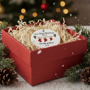 Décoration En Céramique Notre premier Noël - Famille des trois bas 2025