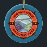 Décoration En Céramique Nouveau Parc national de la Gorge-Nouvelle-rivière<br><div class="desc">Nouveau design vectoriel River Gorge. Le parc abrite l'un des meilleurs radeaux d'eau vive du pays et est également l'une des zones d'escalades les plus populaires de la côte Est.</div>