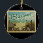 Décoration En Céramique Ogunquit Maine Beach Vintage voyage<br><div class="desc">Ce design de carte postale vintage de Greutings From Westport dispose d'une plage de sable avec une belle eau turquoise de l'océan et au-dessus de la mer,  un ciel bleu avec des nuages blancs lustrés. Dans un style de voyage vintage.</div>