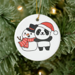 Décoration En Céramique Panda Avec Snowman En Hiver Pour La Céramique De N<br><div class="desc">Panda avec bonhomme de neige en hiver pour Noël - un bonhomme de neige pour l'hiver et Noël. Un accueil d'hiver en saison froide pour les vacances. Panda de Noël avec bonhomme de neige.</div>