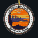 Décoration En Céramique Parc national des Îles-de-la-Baie-Georgienne Badge<br><div class="desc">Art vectoriel du parc national des Îles-de-la-Baie-Georgienne. Le Parc se compose de 63 petites îles ou parties d'îles dans la baie Georgienne.</div>