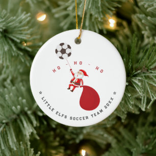 Décoration En Céramique Père Noël de football donnant le coup d'envoi d'un