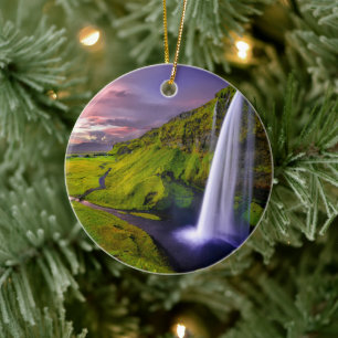 Décoration En Céramique Photo de cascade islandaise verte et naturelle