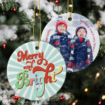 Décoration En Céramique Photo de Noël Retro personnalisée<br><div class="desc">Ajoutez une touche de nostalgie à votre décor de vacances avec ce décor de Noël rétro ! Doté d'un design audacieux et coloré et d'un message saisonnier ludique "Merry & Bright", cet accessoire d'arbre d'inspiration vintage est parfait pour répandre la joie des vacances. Le bleu rayé de la motif et...</div>