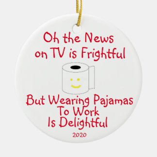 Décoration En Céramique Porter un pyjama au travail est ravissant