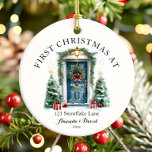 Décoration En Céramique Premier Noël Personnalisé À Notre Nouvelle Maison<br><div class="desc">Le premier Noël personnalisé à notre nouvel ornement en céramique est un beau souvenir pour célébrer une période de fêtes importante! Conçu en céramique de haute qualité, cet ornement présente un design charmant avec des éléments festifs et un espace à personnaliser avec des noms, l'année, ou un message sincère. Idéal...</div>