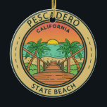 Décoration En Céramique Redwood National Park Californie Vintage<br><div class="desc">Design d'illustration vectorielle de séquoia. Le parc protège de vastes prairies,  des forêts de chênes,  des rivières sauvages et 60 miles de côtes accidentées.</div>