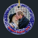 Décoration En Céramique Snowflakes, nom, année #, 2 Photos<br><div class="desc">Les flocons de neige autour de Noël. Nom de l'objet,  Numéro de l'année,  Photo/texte personnalisé que vous pouvez personnaliser avec votre photo préférée et votre texte.</div>