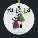Décoration En Céramique Snowman Fa La La Christmas Keepsaké Orament<br><div class="desc">Un bonhomme de neige bosse le pingouin afin qu'il puisse mettre l'étoile au-dessus de l'arbre et le texte dit "Fa La" sur un bonhomme de neige et de manchot de garde de manchots qui est juste trop mignon!</div>