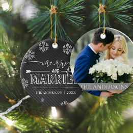 Décoration En Céramique T typographie joyeuse et mariée Premier Noël Photo
