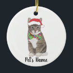 Décoration En Céramique Tabby Cat personnalisé (Gris) Cravate Santa Hat &<br><div class="desc">Faites la belle liste cette année avec un ornement de votre chat tabby préféré elf! Pour les cadeaux les plus doux, jumelez-le avec une impression d'art ou un autre article de ma collection pour un soin ménager, maman chatte, douche nuptiale, enseignant, belle-mère, mari, petit ami, père Noël secret, sympathie, ou...</div>