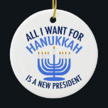 Décoration En Céramique Tout ce que je veux pour Hanoukka est un nouveau p<br><div class="desc">Tout ce que je veux pour Hanoukka est un nouveau président. Un nouveau président serait un grand cadeau pour cette personne juive. Un cool anti-Trump présent pour un juif qui veut destituer Donald Trump. Résistez à cette menorah bleu cool.</div>