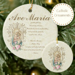 Décoration En Céramique Vierge catholique Marie Ave Maria Bébé Jésus Flora<br><div class="desc">Il s'agit d'une belle image catholique traditionnelle de la Sainte Vierge Marie tenant le Bébé Jésus avec des roses vintages incrustés sur une Croix mariale avec la Sainte Marie en latin. L'arrière - plan est une dentelle blanche en ivoire. L'arrière de l'ornement a une version plus grande de Marie et...</div>