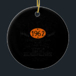 Décoration En Céramique Vintage 1962 60e anniversaire Cadeau Hommes femmes<br><div class="desc">Vintage 1962 60e Anniversaire Cadeau Hommes Femmes Cadeau Design original Cadeau. Un cadeau parfait pour votre père, maman, papa, hommes, femmes, amis et membres de la famille le jour de Thanksgiving, Noël, Fête des mères, Fête des pères, 4 juillet, 1776 Jour indépendant, Fête des anciens combattants, Fête de l'Halloween, Fête...</div>