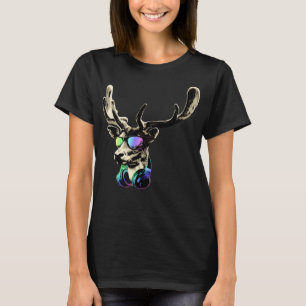 Deeg met zonnebrillen en hoofdtelefoons t-shirt