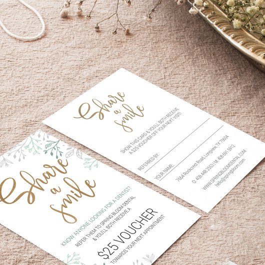 Deel een Smile Dental Reference Program Visitekaartje