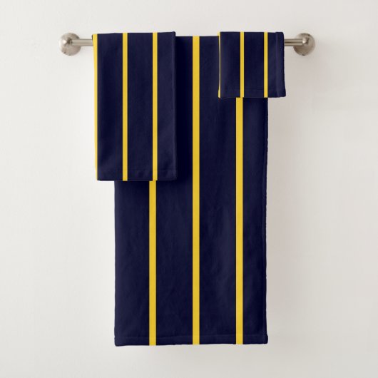 Deep Blue en Yellow Stripes Bad Handdoek (Insitu)
