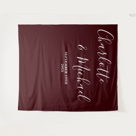 Deep Burgundy Script Minimalist Wedding Backdrop Wandkleed (Voorkant (horizontaal))