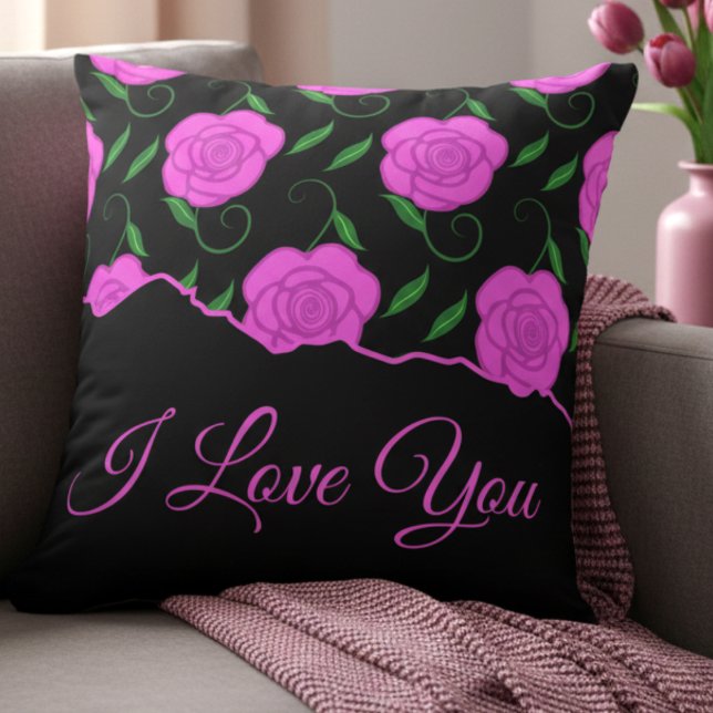 Deep Pink Roses On Black Love You Kussen (Pink roses on black. Elegant and personal. Great for mom, partner or anyone you love.)